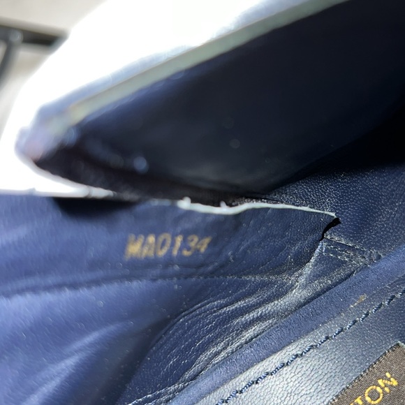 LOUIS VUITTON HIGH HEEL ANKLE BOOTIES - Picture 6 of 11